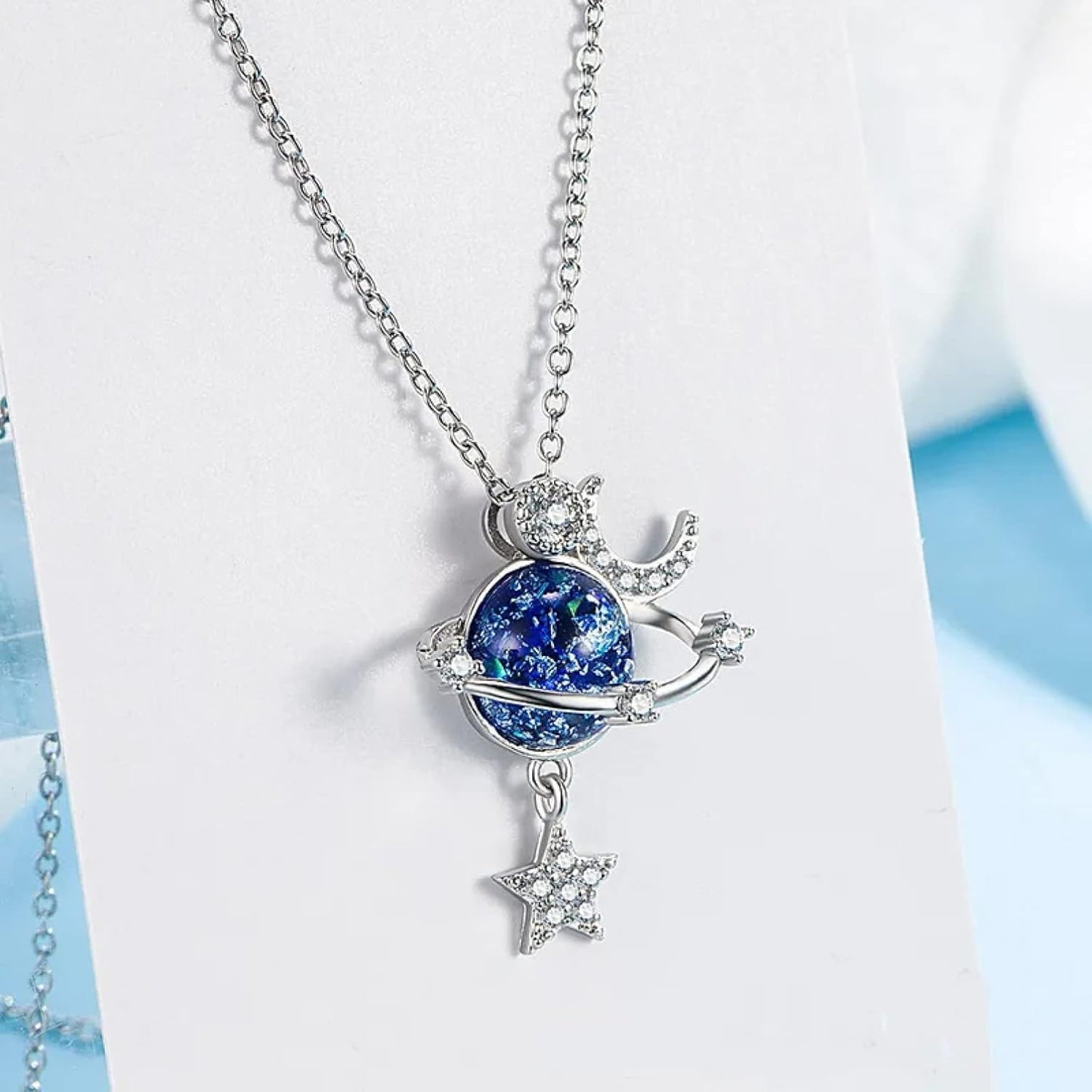 Mi universo eres tú - Collar celestial con estrella y luna